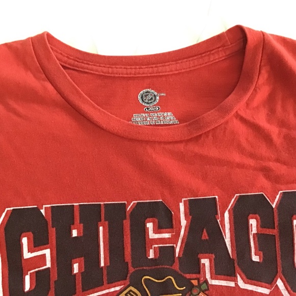 Chicago Blackhawks Hockey NHL Men’s tee t-shirt CB Chi town Size L Large - Picture 7 of 7